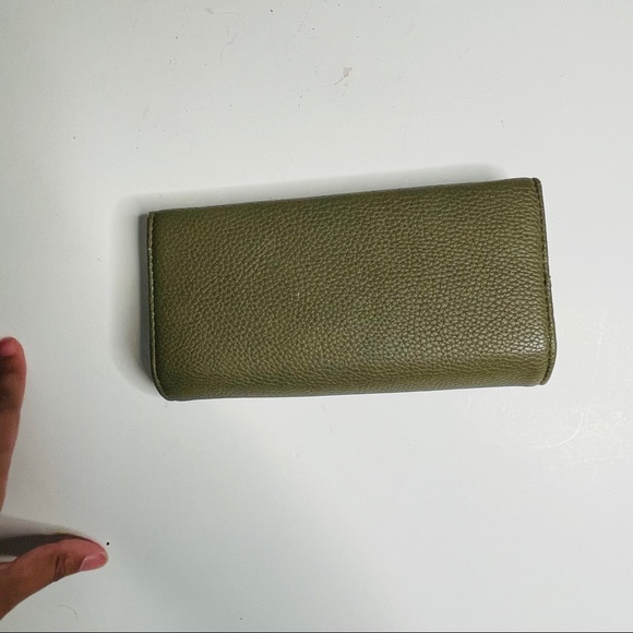 Charming Charlie Green wallet - Picture 2 of 6